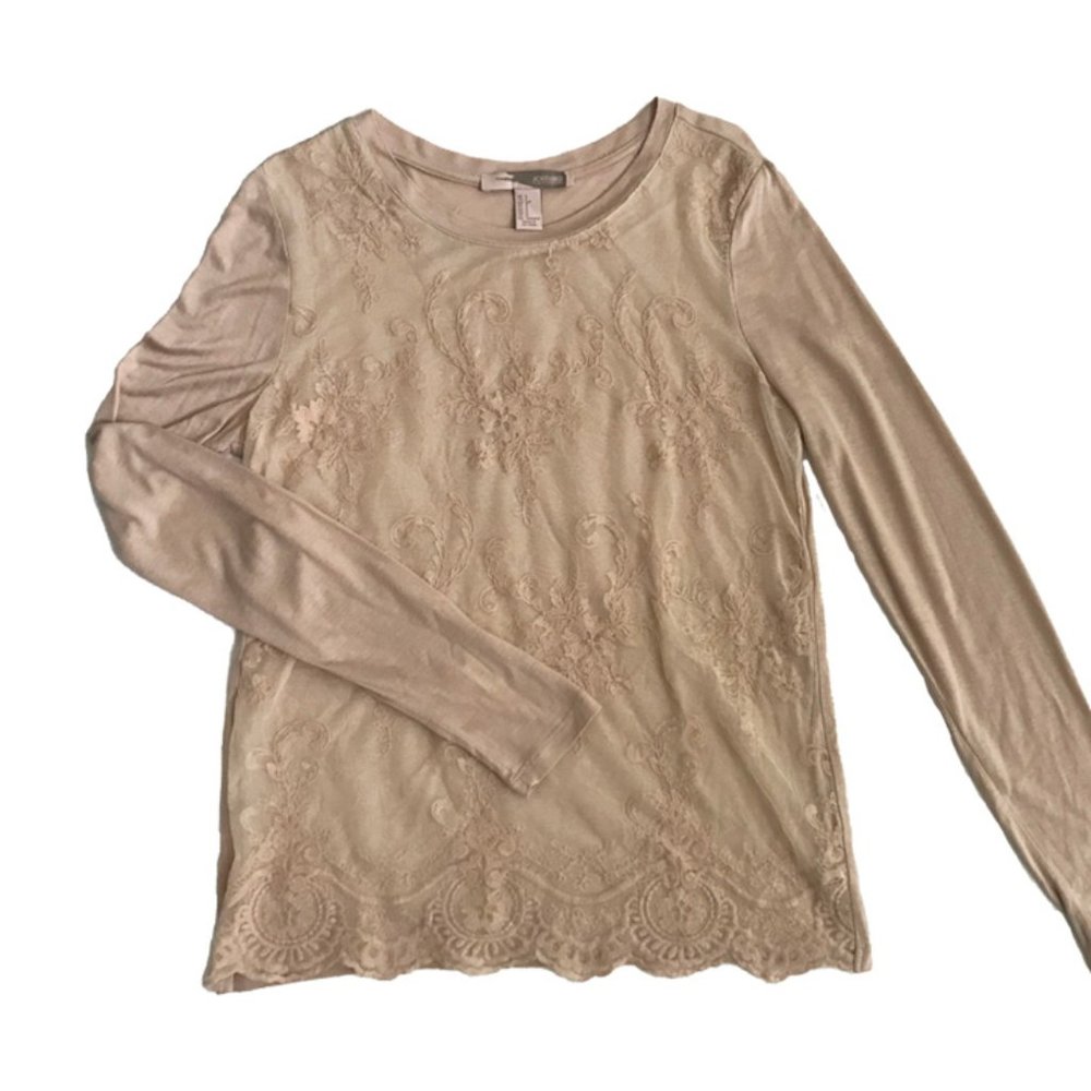 Blush long sleeved top with lace overlay